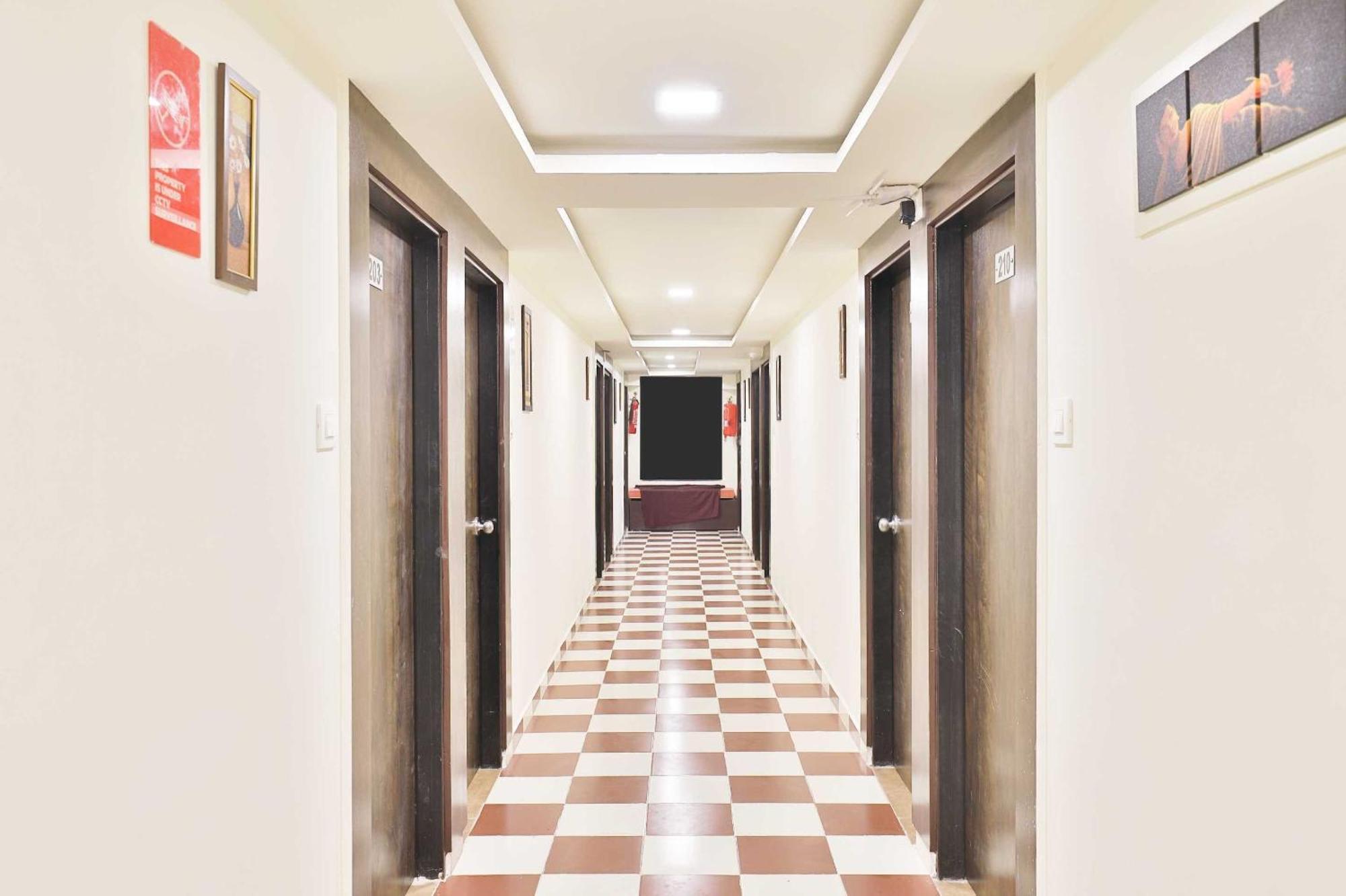 Hotel O Kajri Koba Exteriör bild